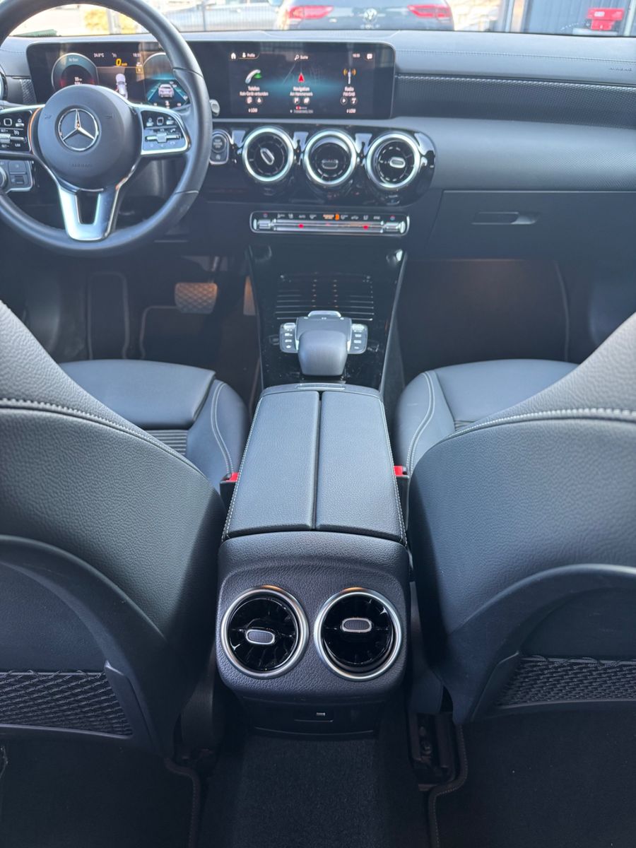 Mercedes-Benz CLA 180 d LUXURY 1HD KAMERA PDC T.LEDER foto 17