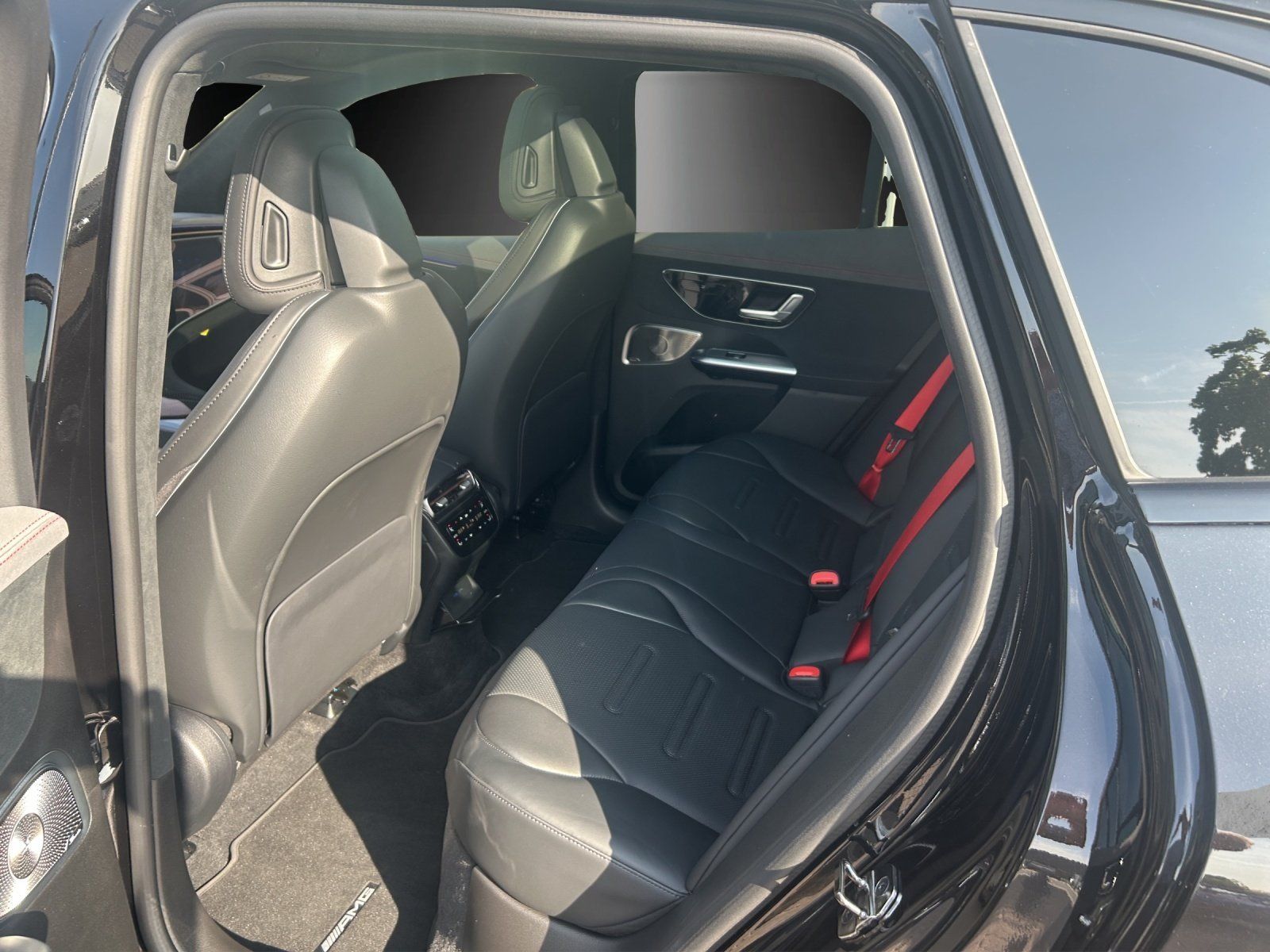 Fahrzeugabbildung Mercedes-Benz EQE53 SUV AMG Prem+ DYNAMIC+ Carbon TV Hyper HUD