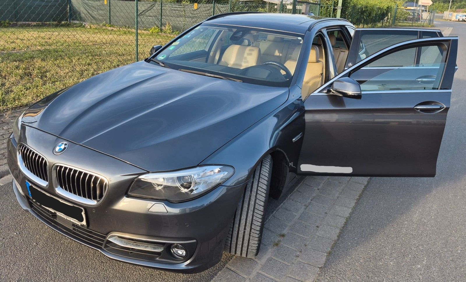 BMW 530d Touring A Luxury Line Luxury Line