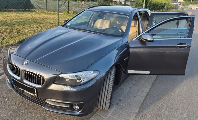 BMW 530d Touring A Luxury Line Luxury Line