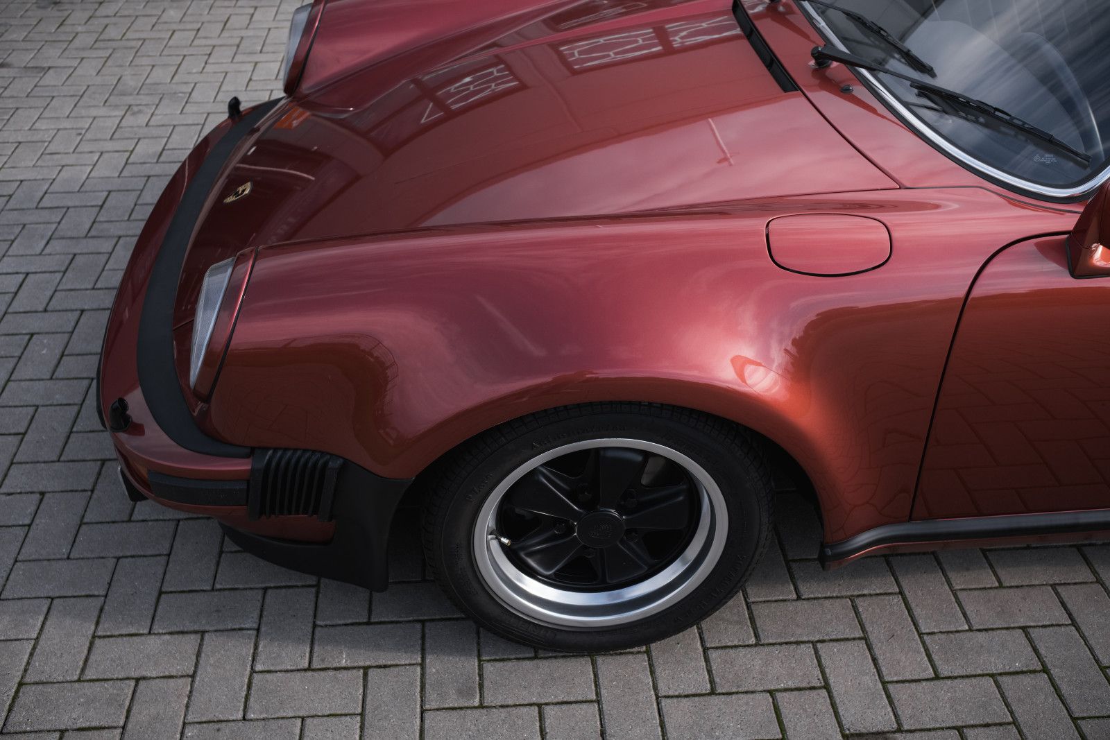 Fahrzeugabbildung Porsche 911/930 Turbo 3.0-Neuaufbau-dt. Fzg.-Matching N