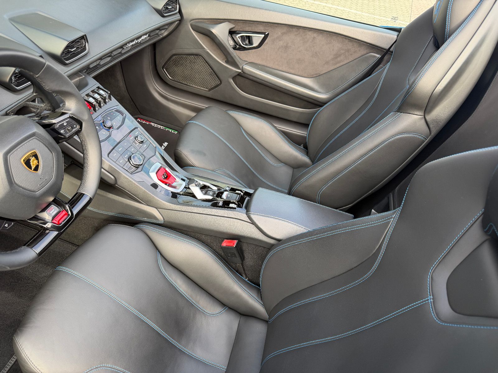 Fahrzeugabbildung Lamborghini Huracán/SPYDER/LIFT/KAMERA/LP610/KERAMIK/