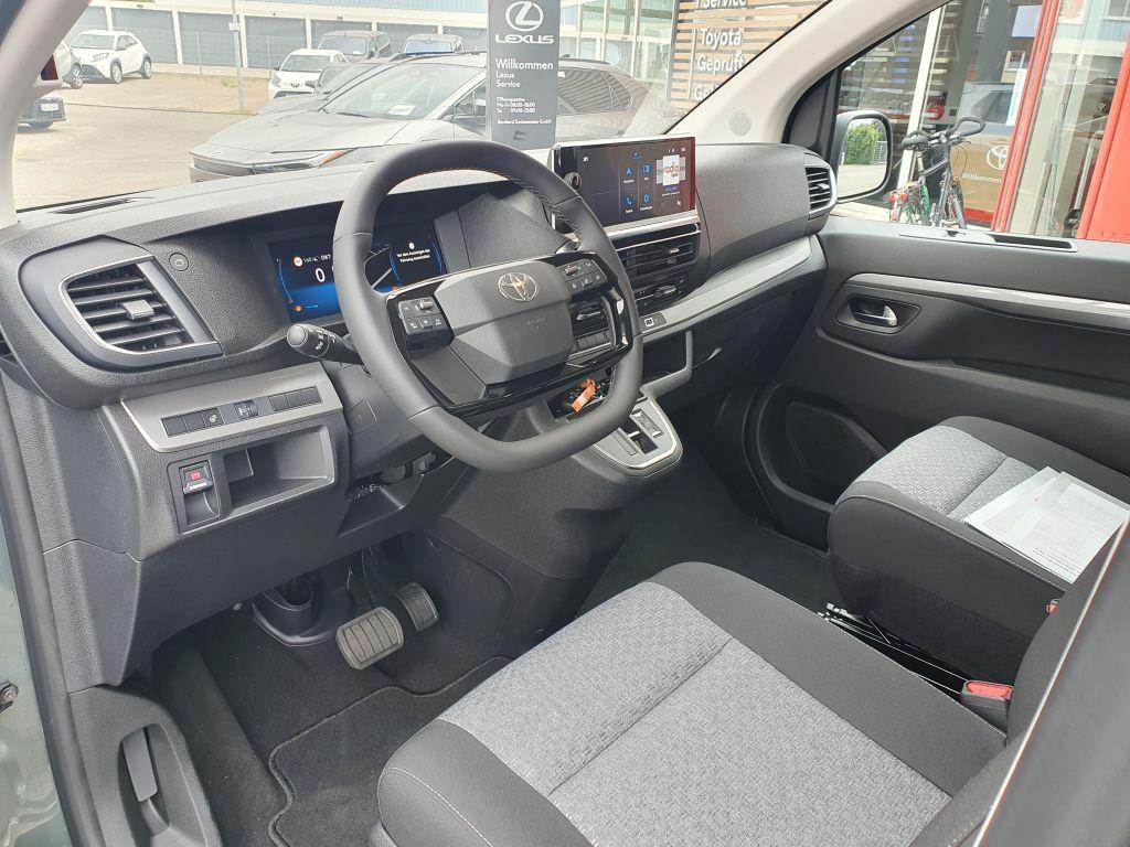Toyota Proace 2,2-l-D L2 (8-Si.) Autm. Verso Teamplayer