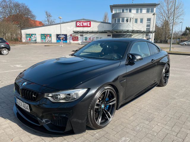 BMW M4 Coupé DKG M Perf. AGA *Carbon*HeadUp*Deutsch*