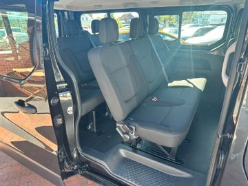 Renault Trafic - 12