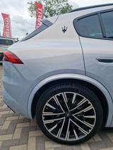 Maserati Grecale 2.0 MHEV Modena Auto 4WD Modena - Maserati Grecale Modena mit Benzin-Antrieb