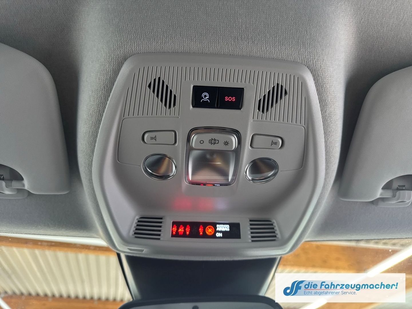 Fahrzeugabbildung Citroën C3 E 113 MAX HUD Navi Soundsystem LED Apple CarP