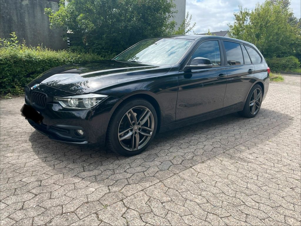 Image of BMW 320