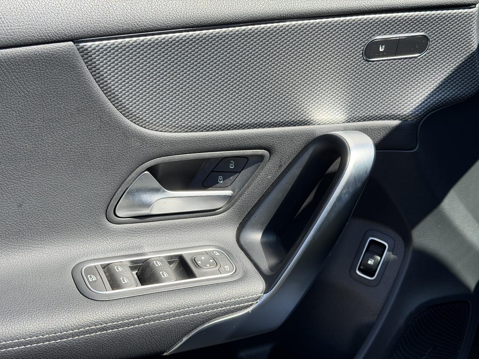 Mercedes-Benz A 250 e 8G-DCT Progressive | Pano | LED | DAB