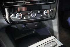 Fahrzeugabbildung Opel Mokka-e ELEGANCE 3-PHASE NAVI/LED/KAMERA/SH/DAB+