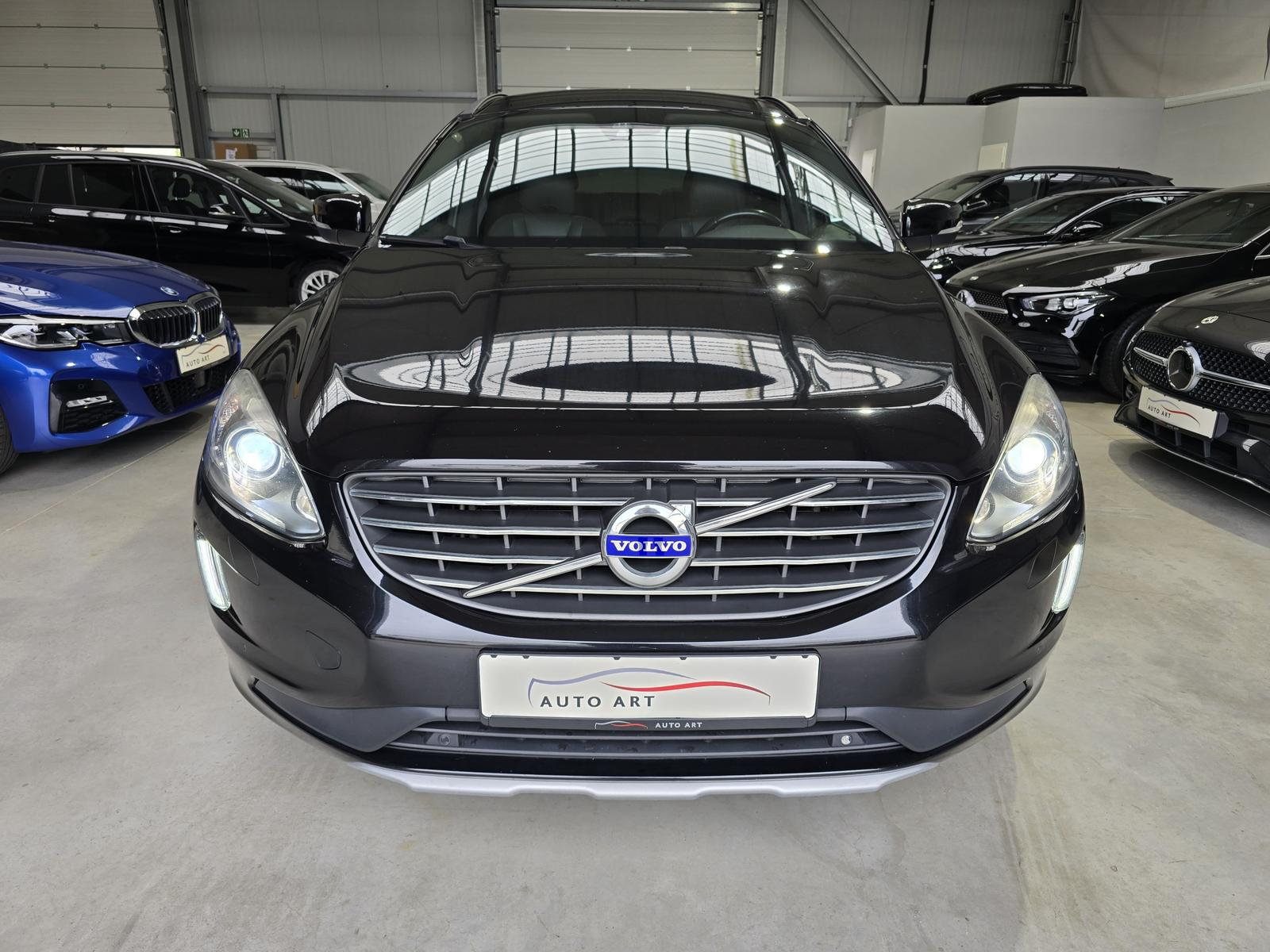 Volvo XC60 Momentum 2WD AHK Navi SHZ