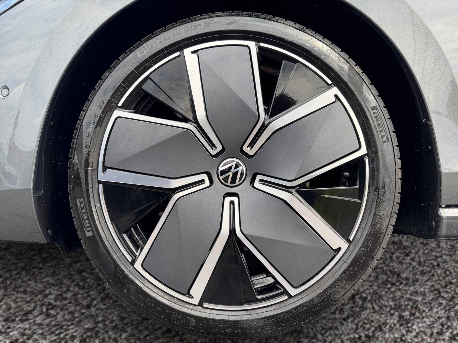 Volkswagen Passat Variant - Bild 8