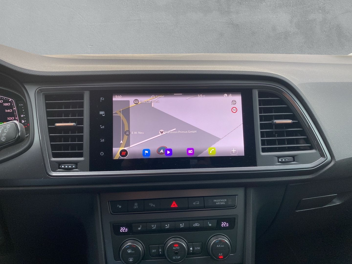 Fahrzeugabbildung CUPRA Ateca Basis AHK-klappbar Navi Digitales Cockpit