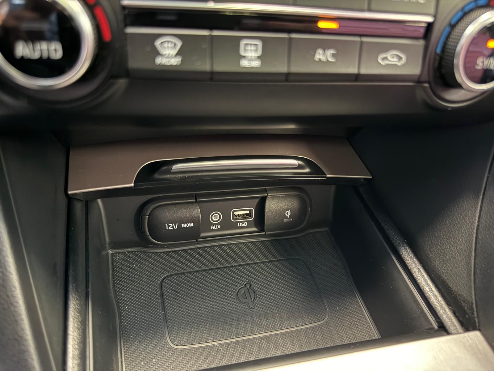 Fahrzeugabbildung Kia Optima Sportswagon GT /SCHECKHEFT/SPORTABGAS