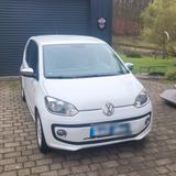 Volkswagen VW UP! White Edition 8x bereift - Volkswagen up! in Saarbrücken