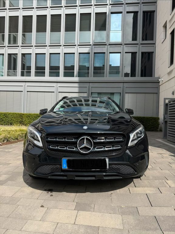 Image of Mercedes-Benz GLA 180