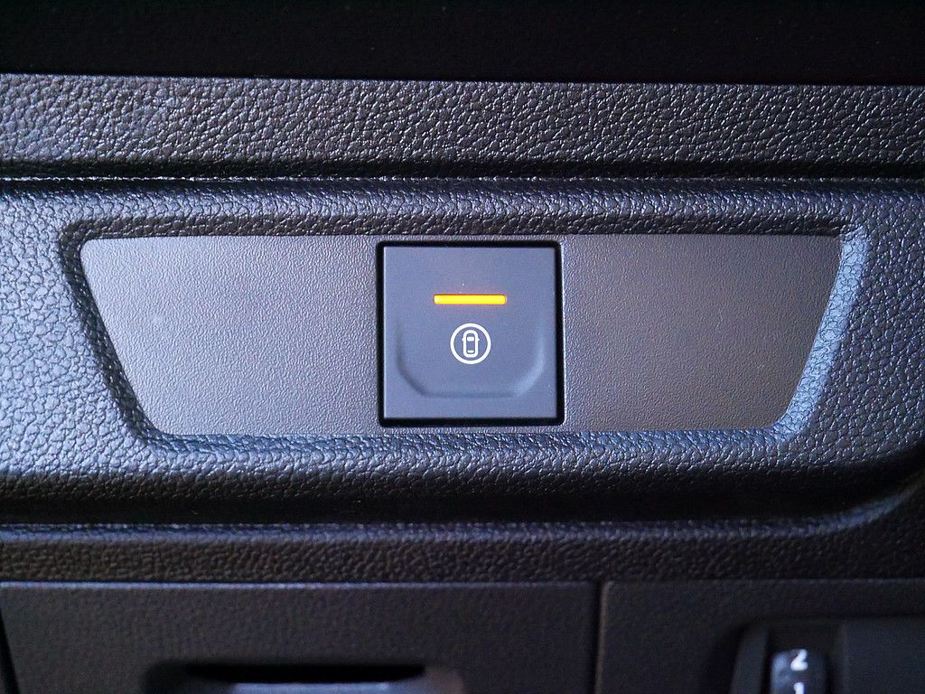 Fahrzeugabbildung Dacia Sandero Journey TCe 90 CVT AUTOMATIK