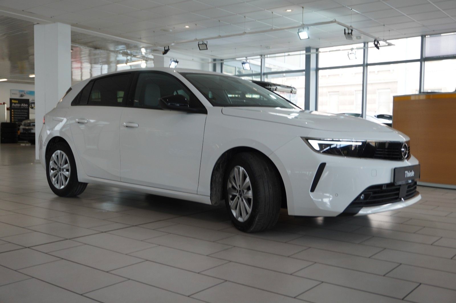 Fahrzeugabbildung Opel Astra L Lim. 1.5D BUSINESS EDIT. NAI/LED/KAMERA