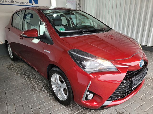 Toyota Yaris Hybrid Comfort*NAVI*KAMERA*SCHECKHEFT*8 FA