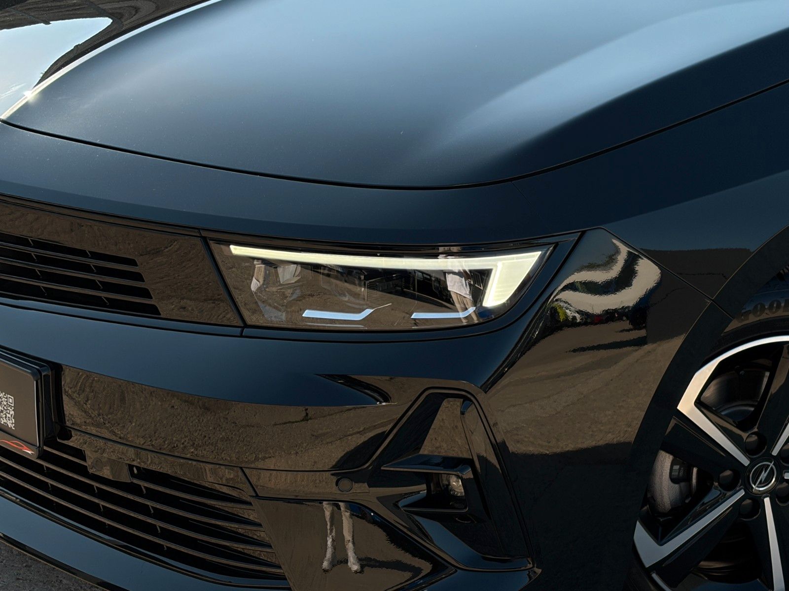Fahrzeugabbildung Opel Astra L GS 1.2 Turbo Matrix HuD 360° LHZ CarPl.