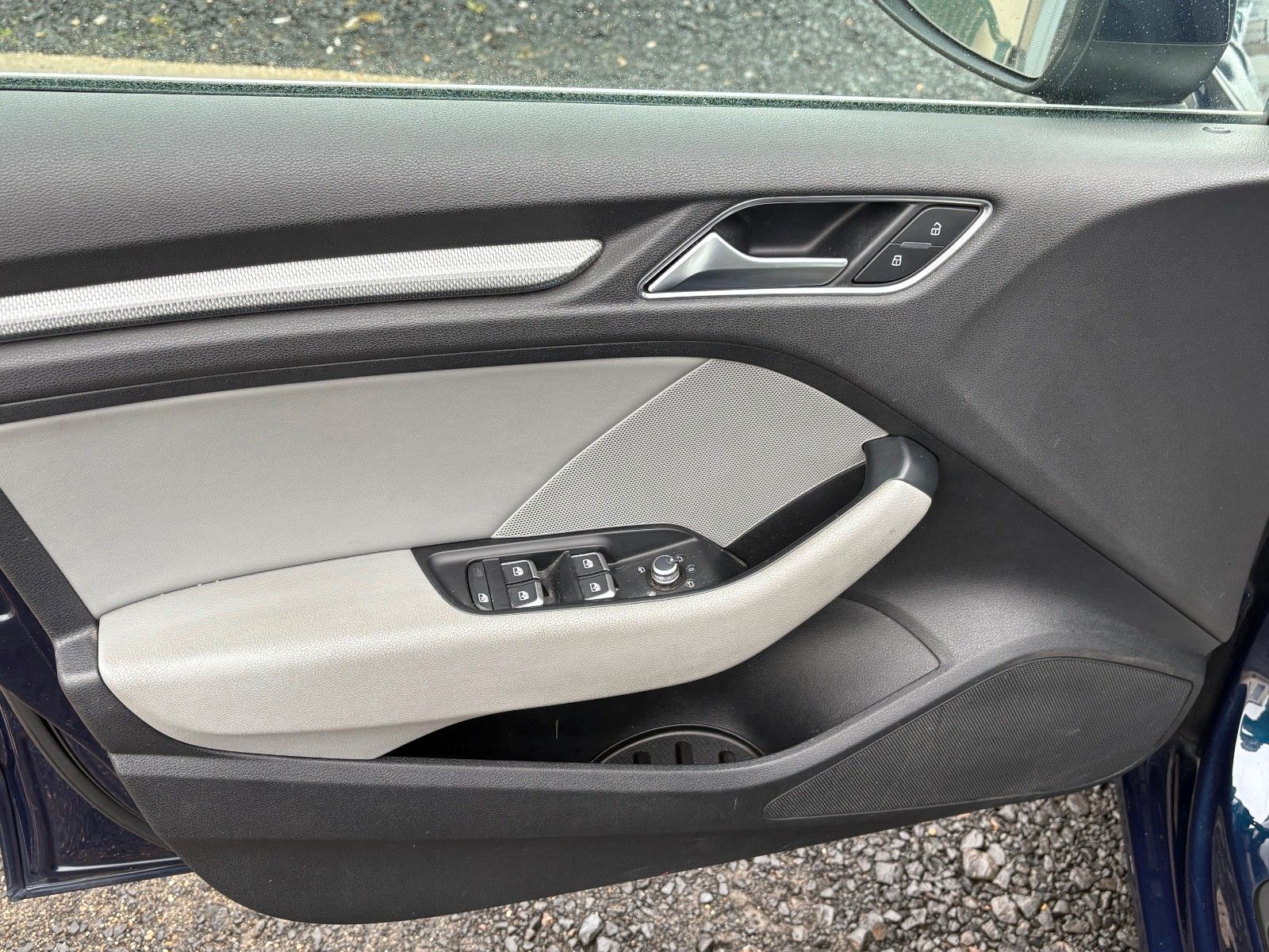 Fahrzeugabbildung Audi A3 Sportback 2.0 TFSI quattro Navi Leder Xenon