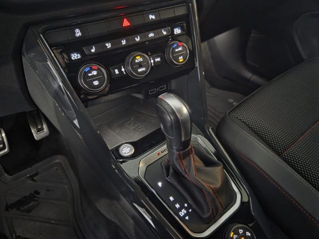 T-Roc Sport 2.0 TDI 4MOT LED NAV STH AHK