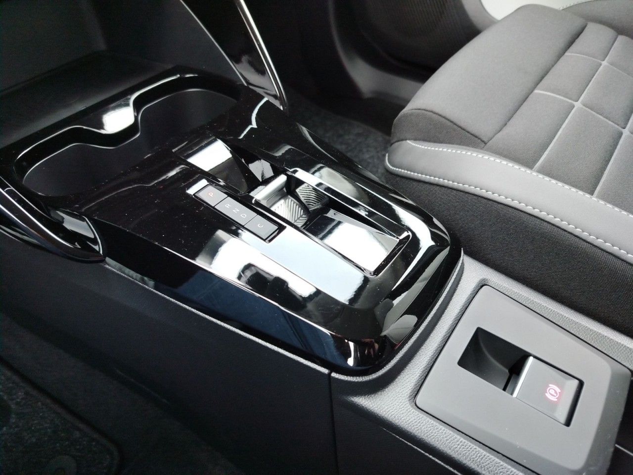 Fahrzeugabbildung Citroën ë-C3 113 MAX