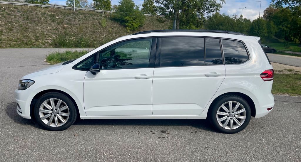 Image of Volkswagen Touran