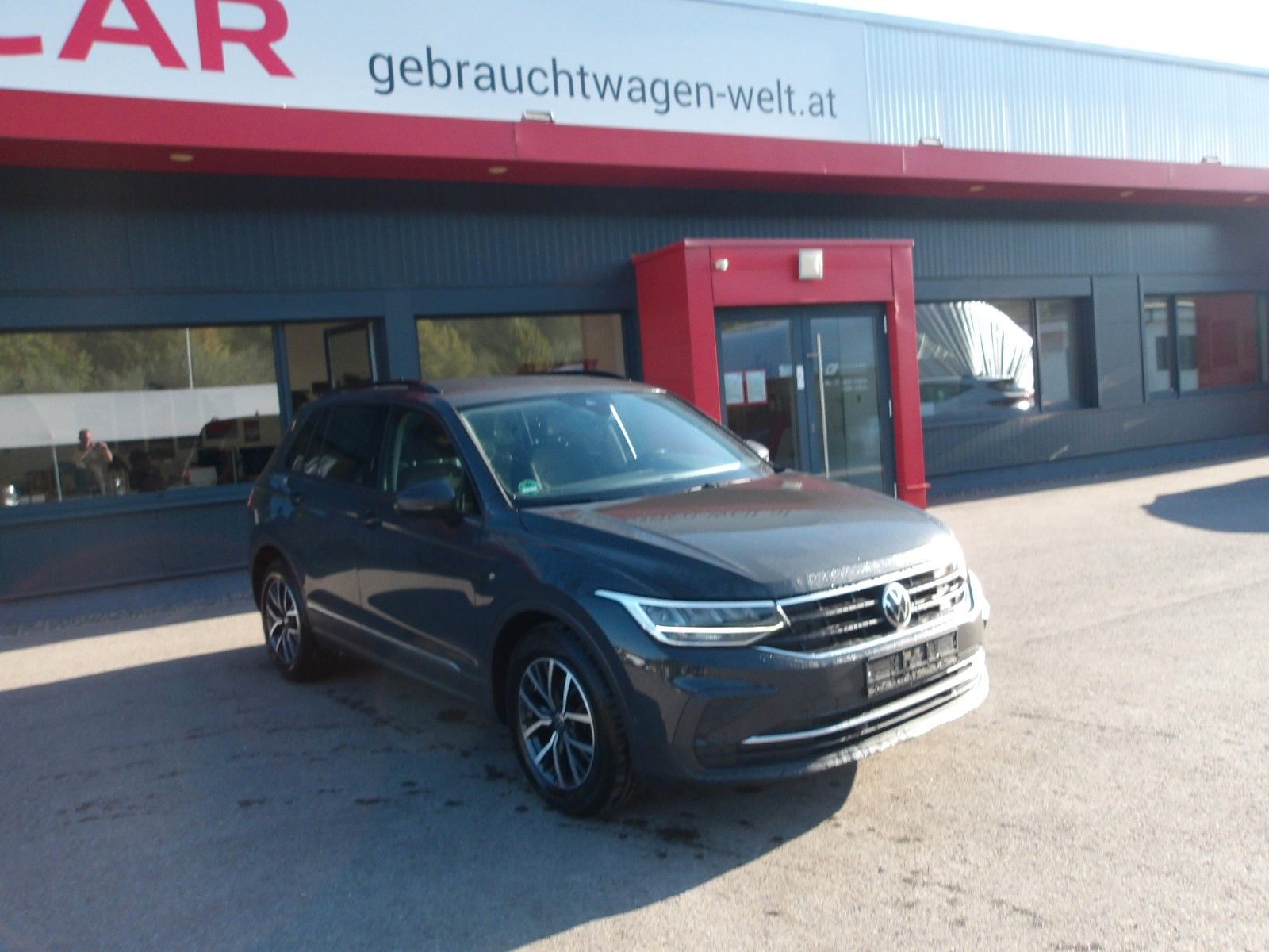 Volkswagen Tiguan Life DSG *LED*NAVI*AHV*EXP. 13990* imagem 3