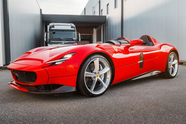 Ferrari Monza SP2 Monza Limited Edition *Special colour*
