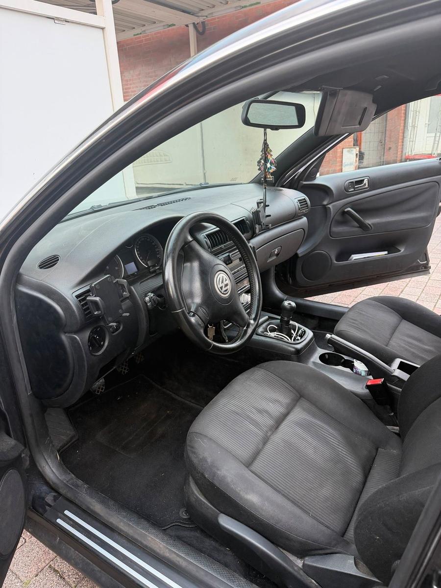 Volkswagen Passat 2004 — photo 11