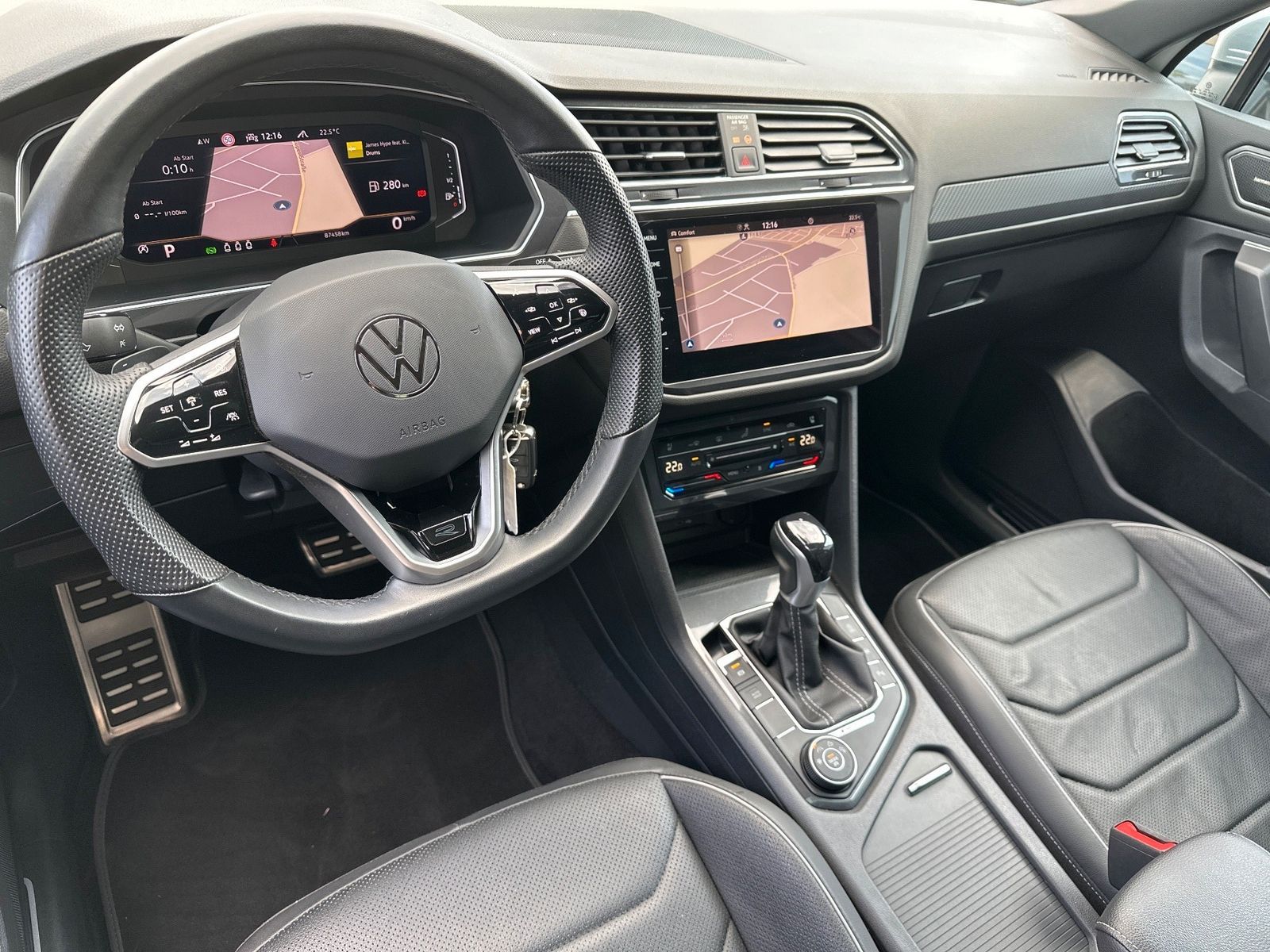Fahrzeugabbildung Volkswagen Tiguan Allspace 2.0 TDI DSG 4M R-Line NAV+LED
