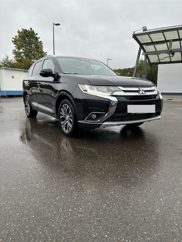 Mitsubishi Outlander 2.2 DI-D  4WD 