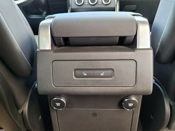 Land-Rover Discovery - 11