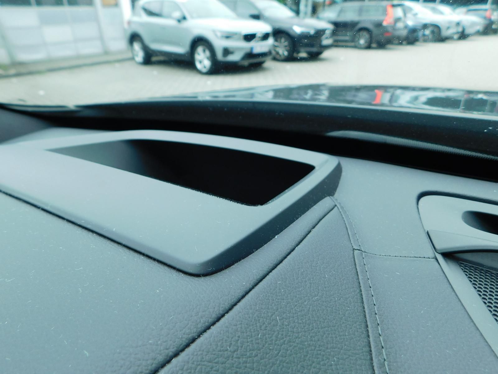 Fahrzeugabbildung Volvo XC90 T8 Inscription Edition "Bowers&Wilkins"