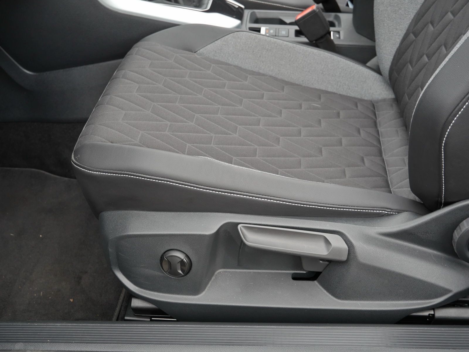Volkswagen T-Roc - Bild 22