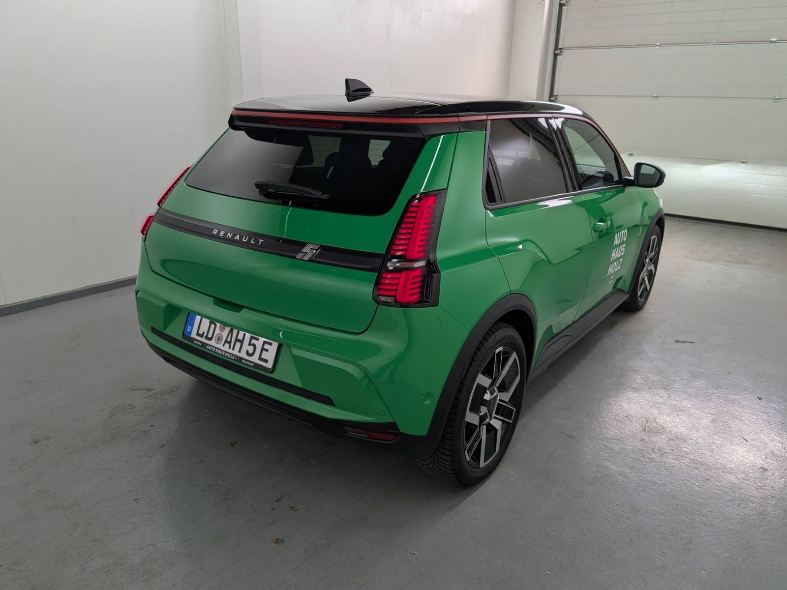 RENAULT R 5 E-Tech Techno 120 Urban Range – Bild 4