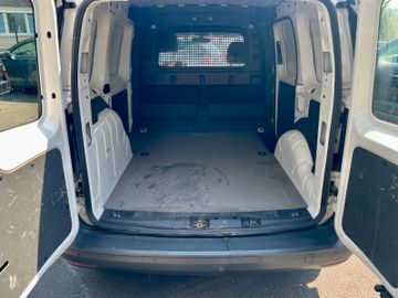 Volkswagen Caddy - 10