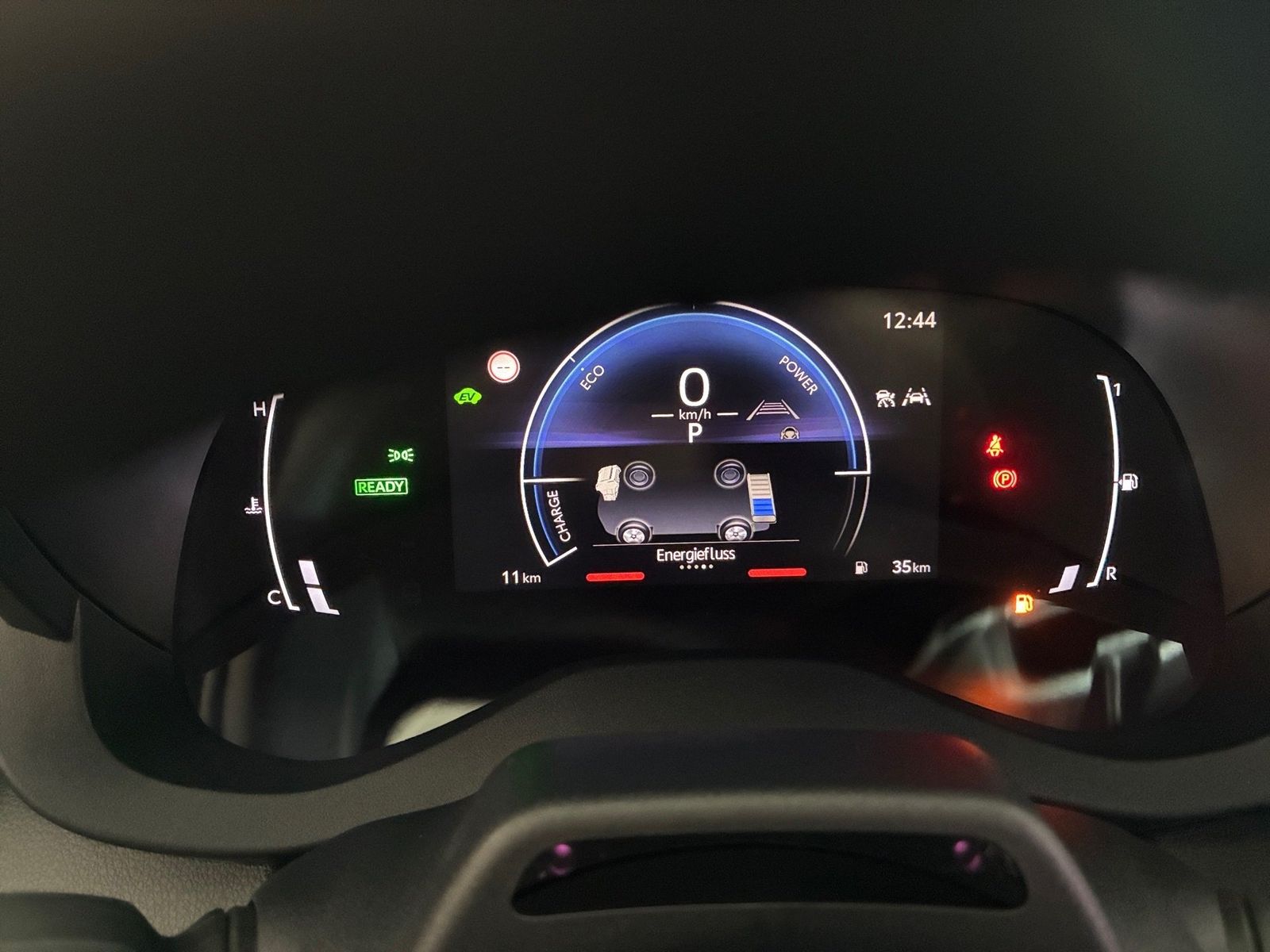 Fahrzeugabbildung Toyota Yaris Cross 5-türig Teamplayer 1.5 VVT-i Hybrid
