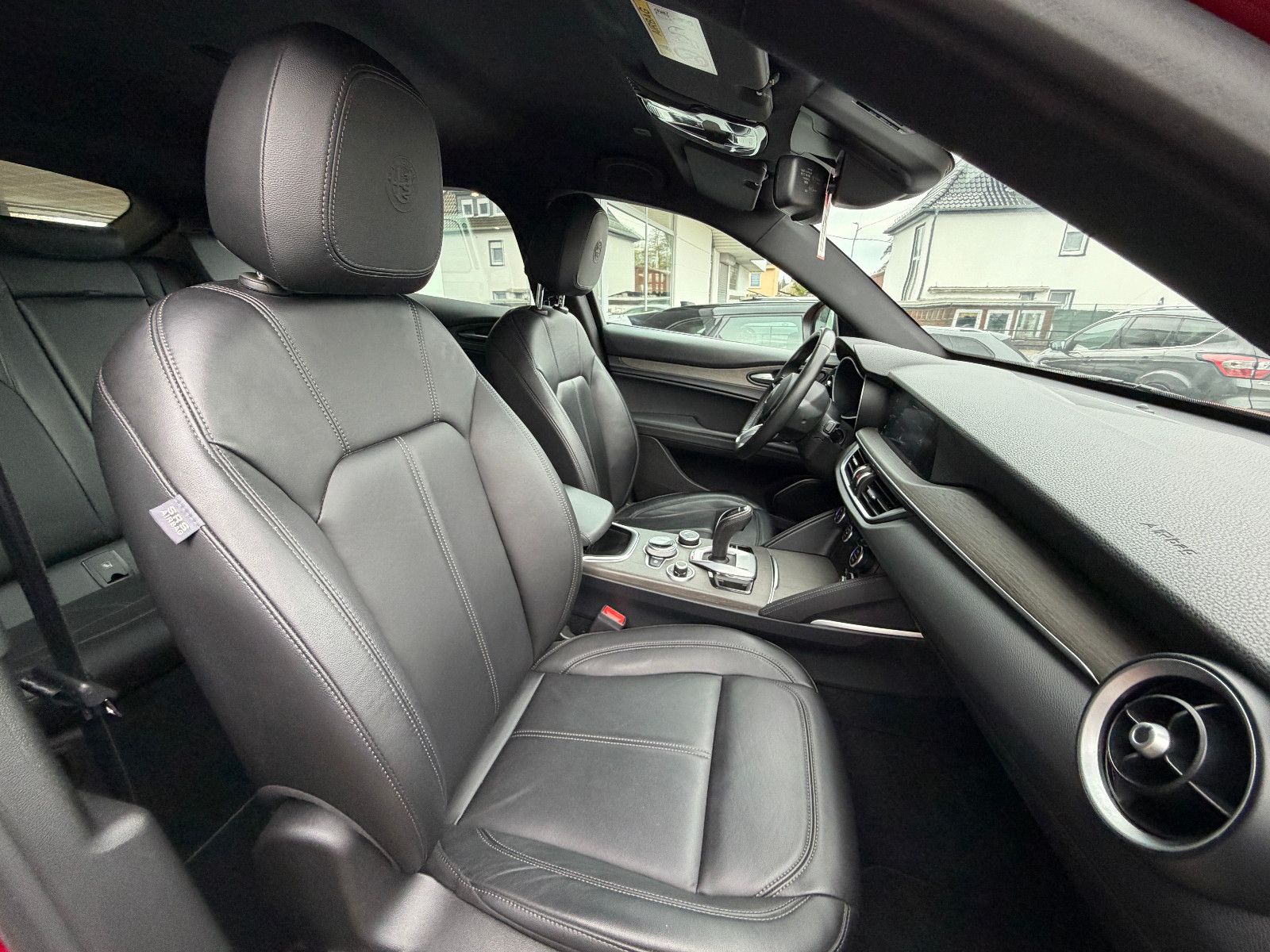 Fahrzeugabbildung Alfa Romeo Stelvio Ti Q4/MEMORY/ACC/NAVI/KAMERA/SHZ/KLIMA