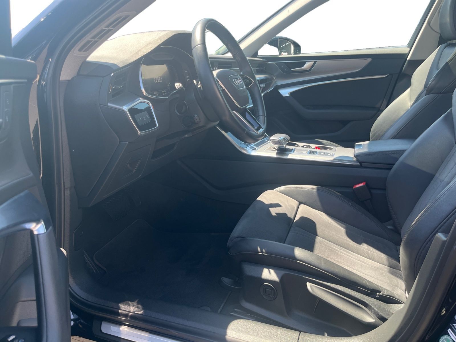 Fahrzeugabbildung Audi A6 Avant 50 TFSI e PHEV quattro sport pano