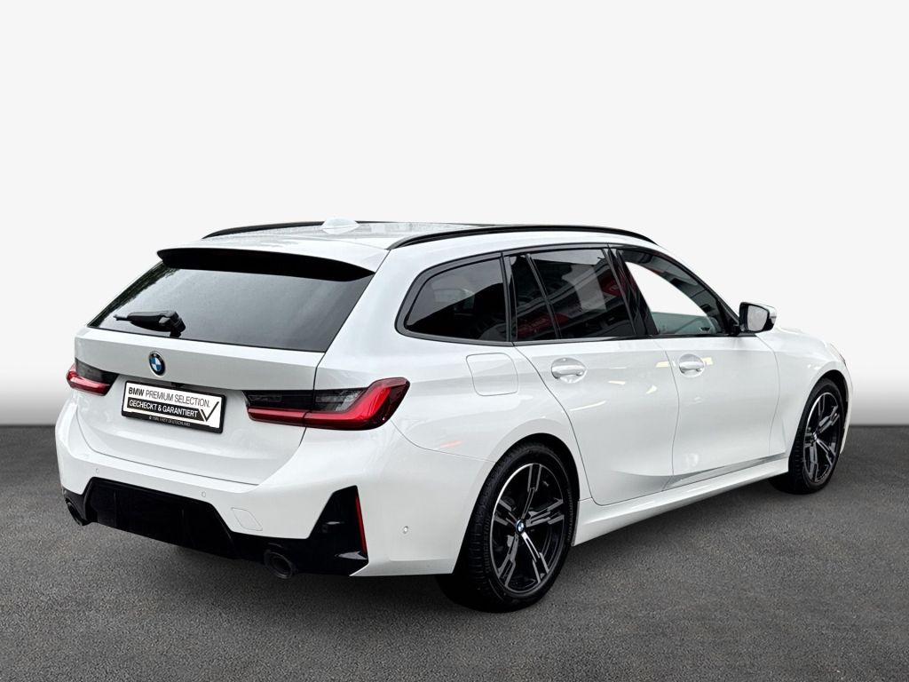 BMW 320i Touring Aut foto 2