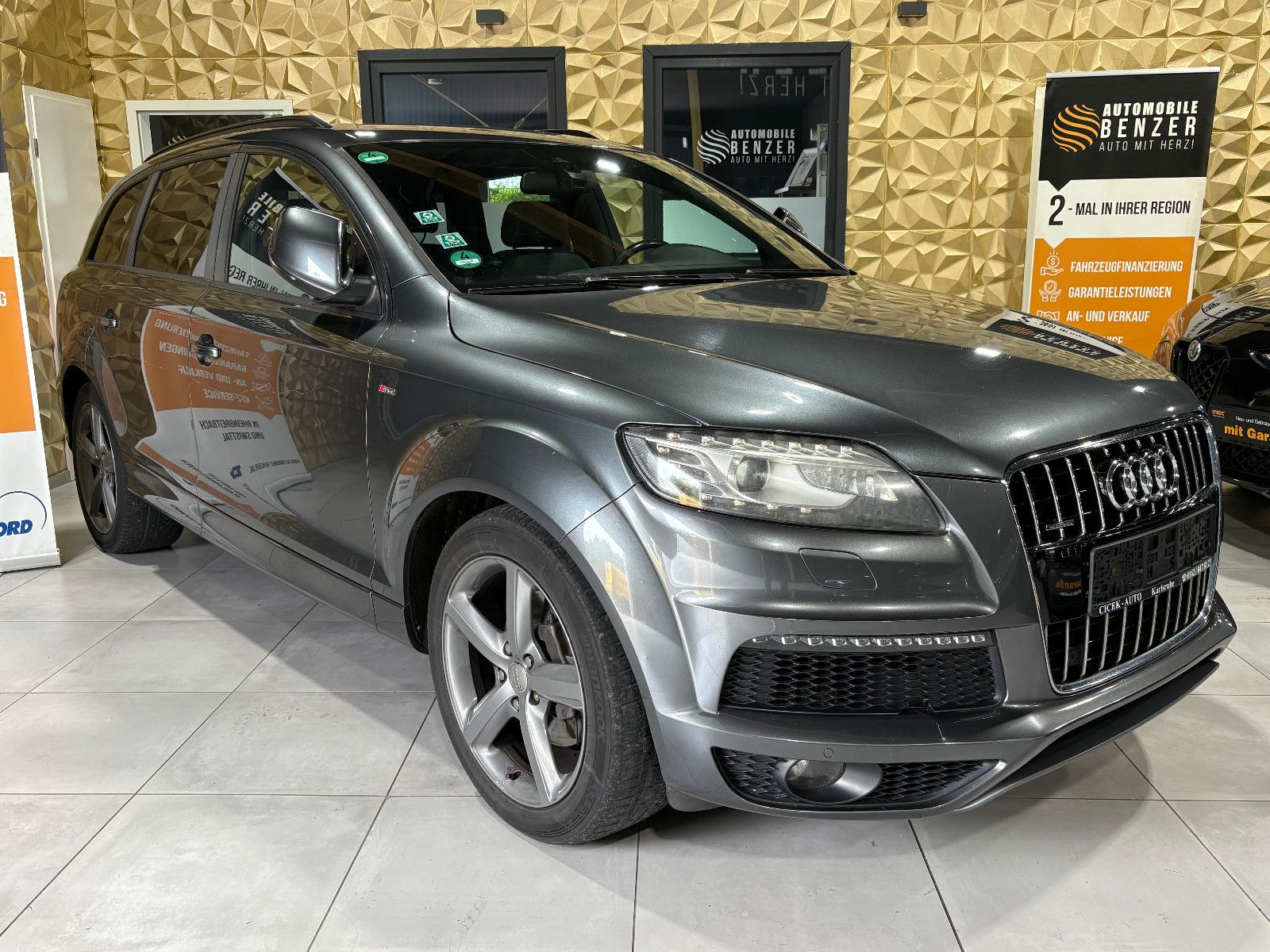 Fahrzeugabbildung Audi Q7 3.0 TDI quattro/S-LINE/MEMORY/XENON/7-SITZ/V6