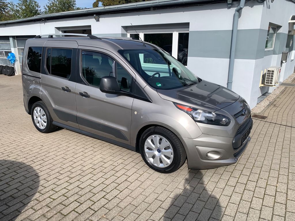 Image of Ford Tourneo
