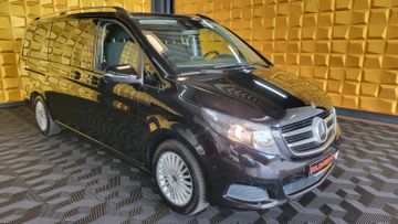 Mercedes V 220 - 2