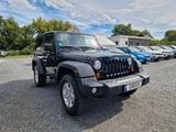 Jeep Wrangler Sport 2.8 CRD Hard-Top 1.HAND LED - Jeep Wrangler: Schwarz