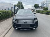 Volkswagen Tiguan Elegance / Fahrschul Umbau - Volkswagen Gebrauchtwagen in Wiesbaden