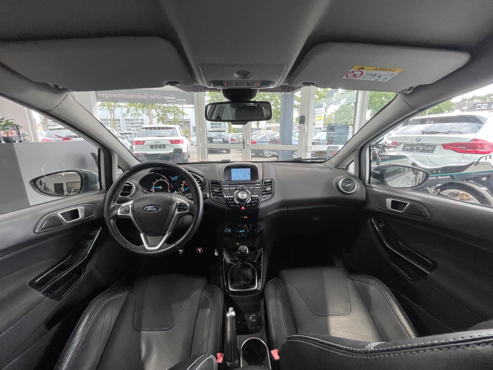 Ford Fiesta Titanium SHZ/8-Fach/Keyless-Go/HU+TÜV NEU
