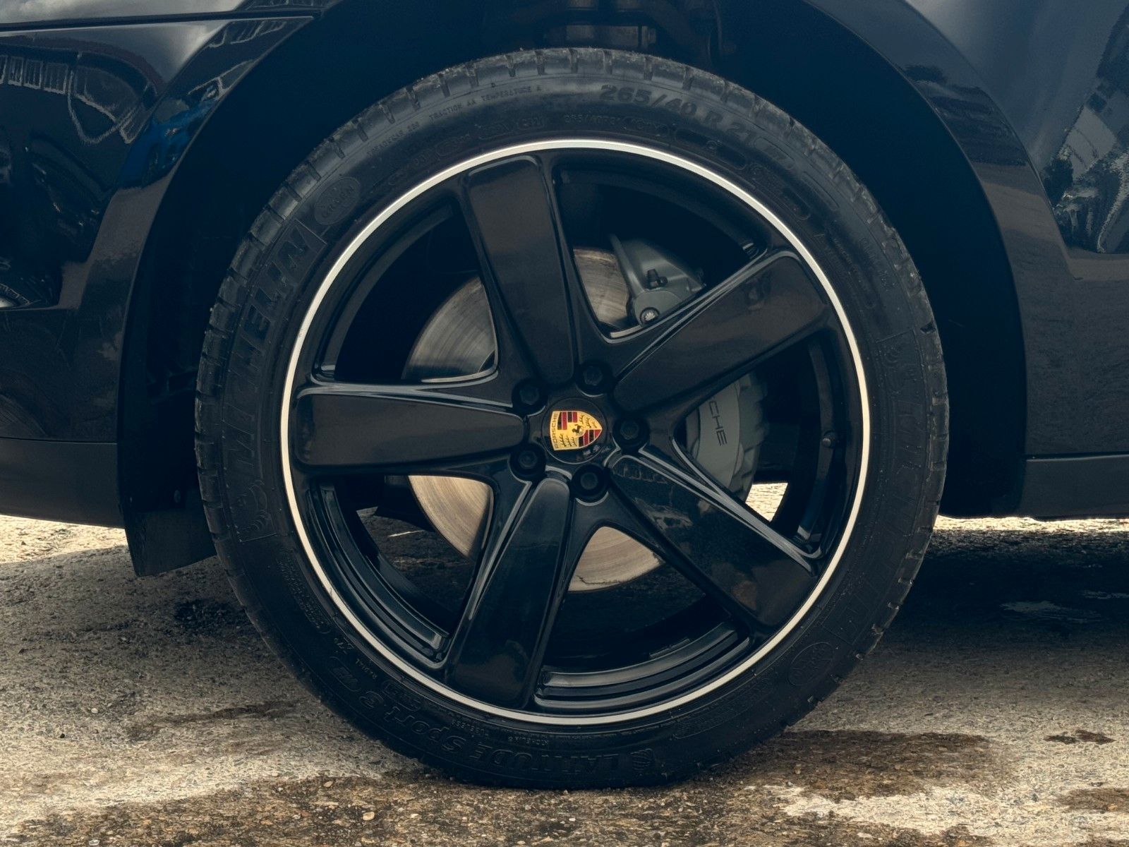 Fahrzeugabbildung Porsche Macan S V6 Pano Kamera Leder St-Heiz. Memory