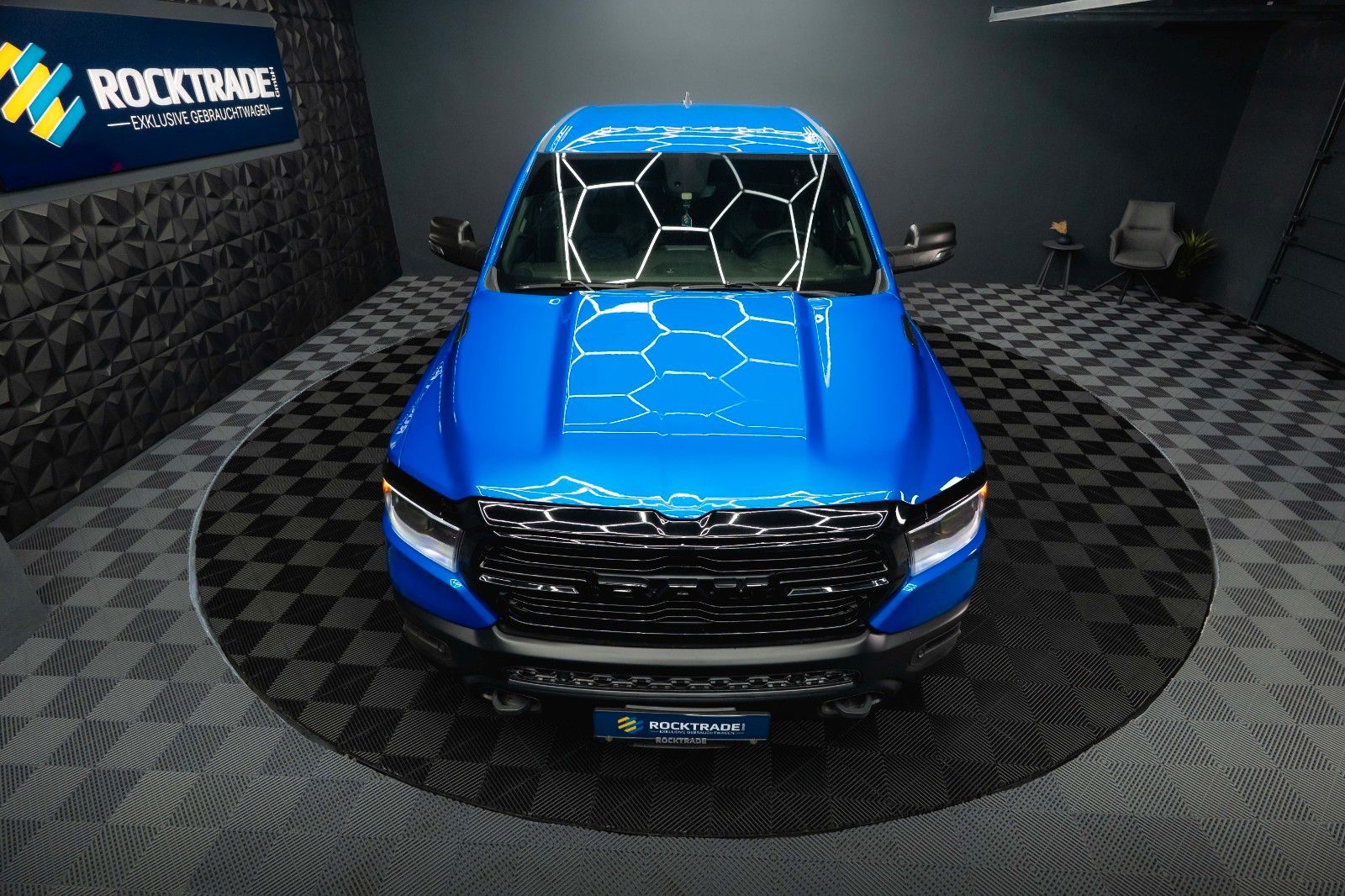 Fahrzeugabbildung Dodge RAM 5.7 V8 HEMI 4x4 Built to Serve AXLE LOCK LED